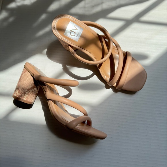 Dv by Dolce Vita Nude Beige Faux snakeskin Chunk Heeled Sandals - Picture 2 of 7